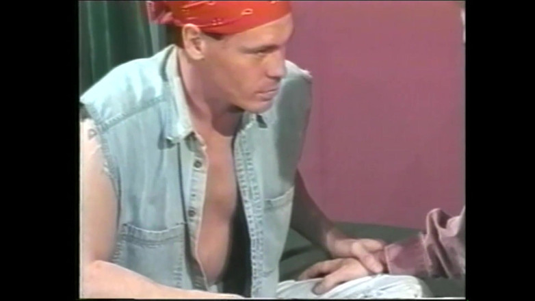 Mon Amie: 服を脱がしてあげる