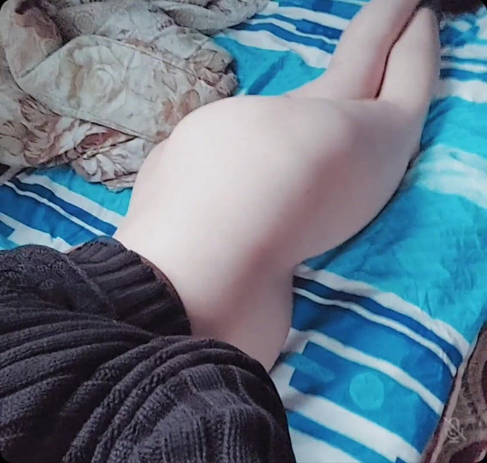 Kitty_Cross: 诱惑和魅力：迷人的心灵和思想