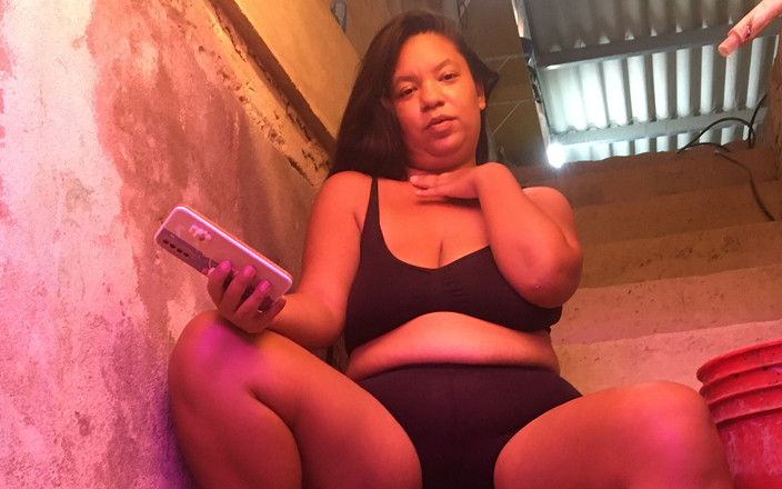 Samantha Peligro: 私を誘惑し終えることができますか?