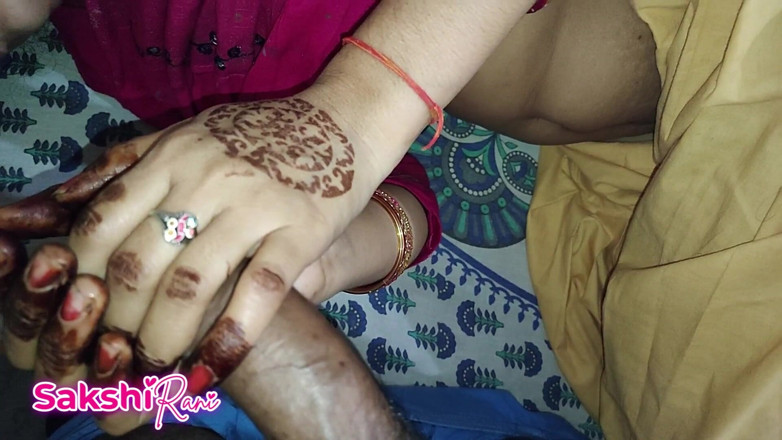 sakshi_raniii: Indian Horny Stepson and Stepmom Sex Video with Feet Sex...