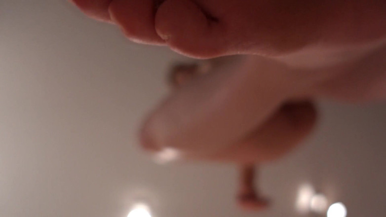 Furiyssh: Giantess sana ayak yalatıyor-furiyssh