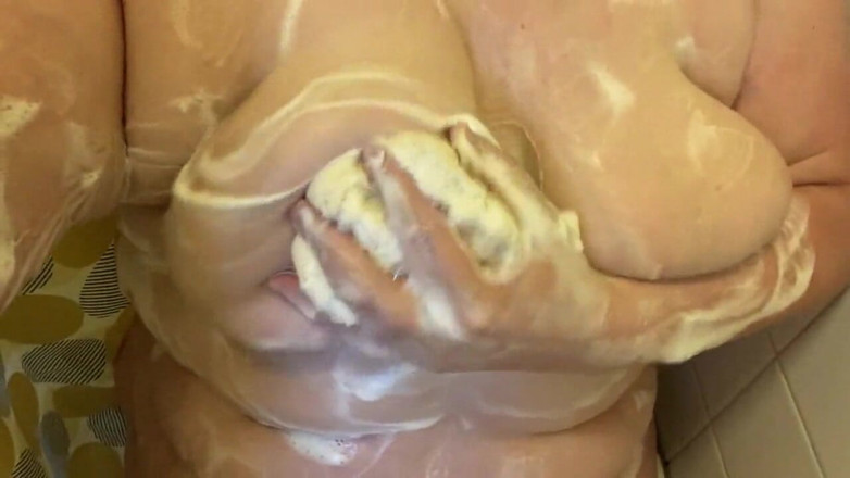 Real homemade BBW BBC porn: Bbwbootyful  - Shower soapy boobs play