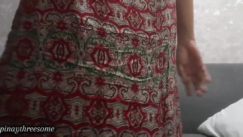 Pinay Threesome: Suami menelepon ketika istri selingkuh tapi dia tidak peduli