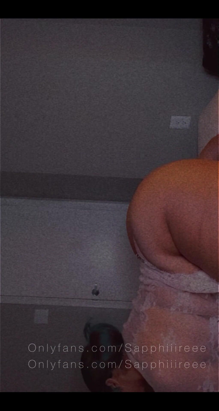 Biggdebbie solo: Biggdebbiecakez mengusik sedemikian