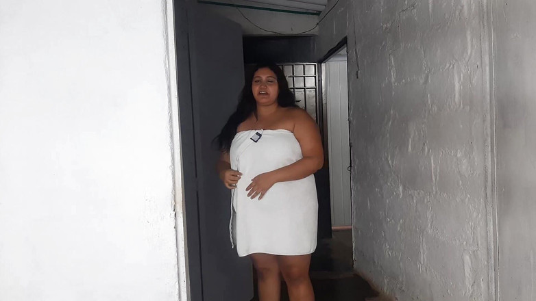 Sex_temptationX: 부모가 집에 없는 동안 화장실에서 인정사정 없는 섹스를 즐기는 핫한 소녀