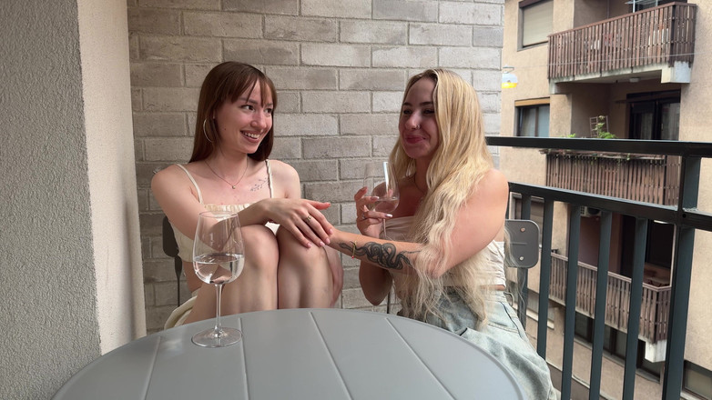 Bella Mur: Ask Pornstar - Flexibler Sex mit Kate Quinn