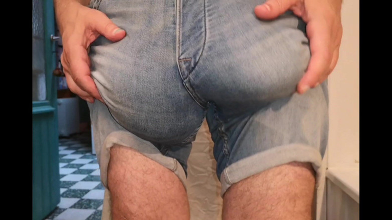 Monster_Meat_: Jeans shorts bulging freeballing