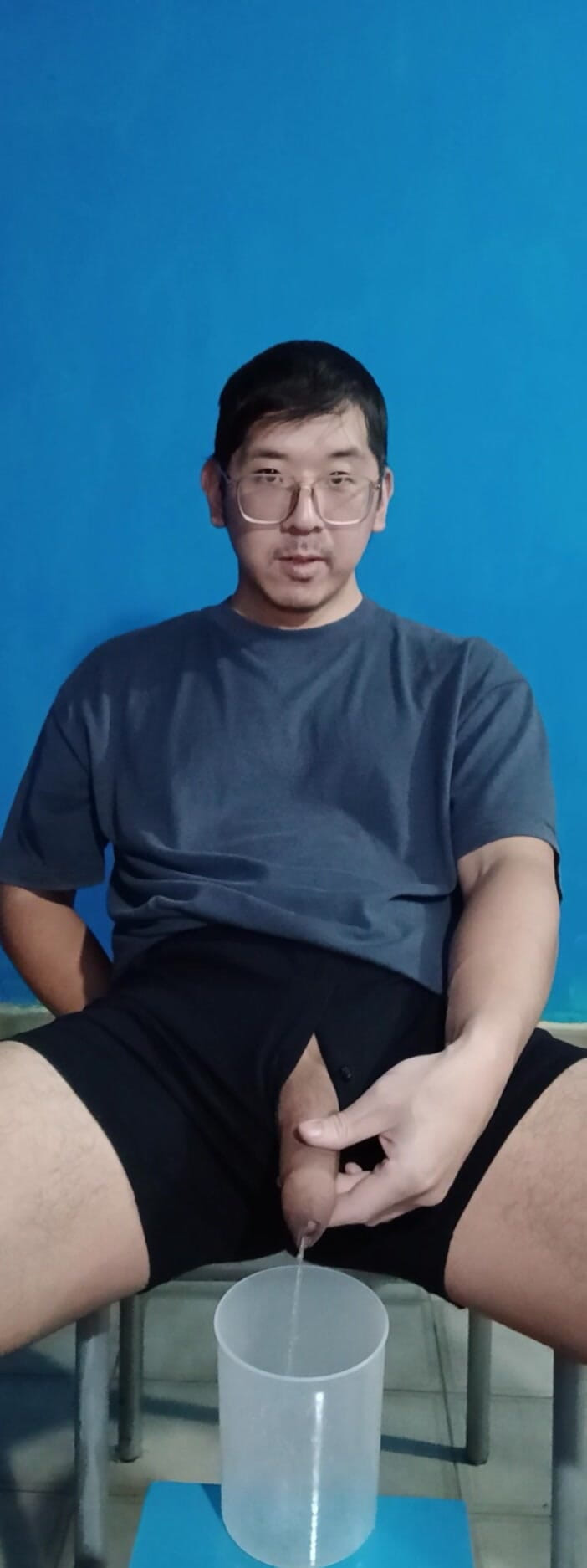 gyoenasianbigdick: 第一次做撒尿视频