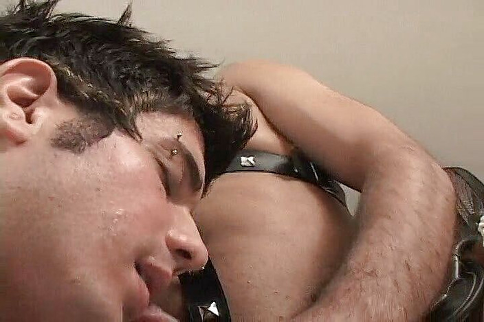 Bad Boyz: Пори меня, мой господин, трахни жестко, я твоя рабыня