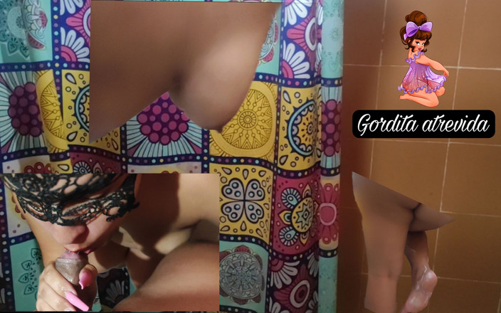 Gorditaatrevida: 私がシャワーを浴びている間、私の義理の息子は私を見ています