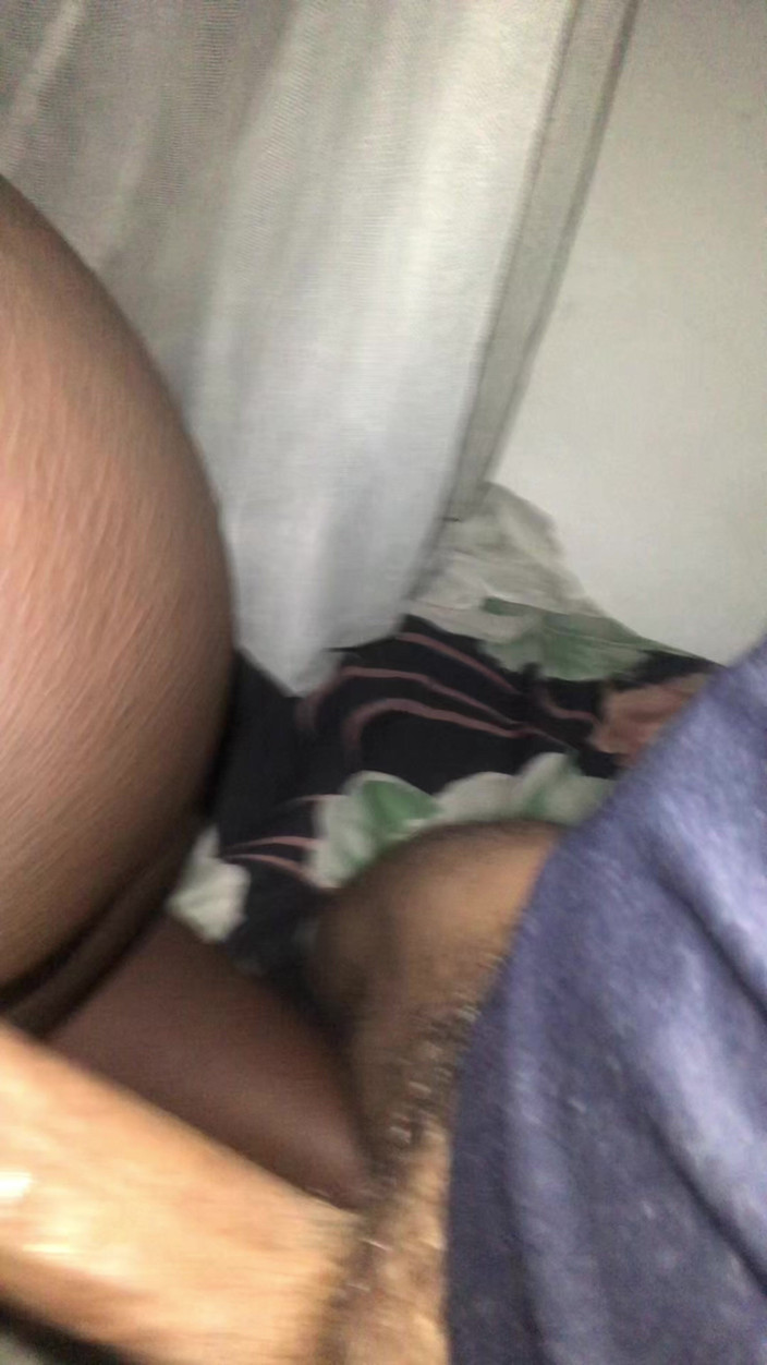 Yansh Fans: Weißer schwanz fickt schwarze muschi doggystyle