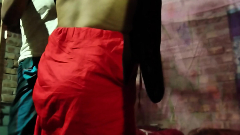 Deshi women: Makcik India yang cantik berkongkek gaya doggy