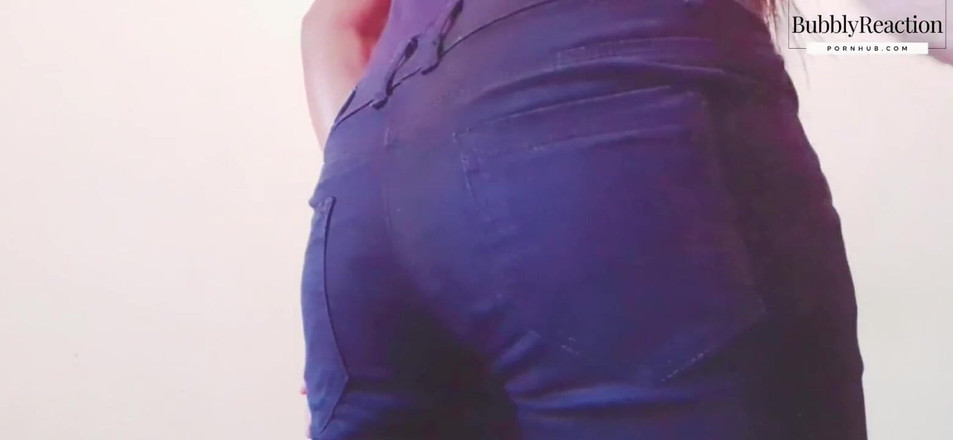 Hashini Hirunika: 3 Attrice dello sri lanka chiara voce singalese