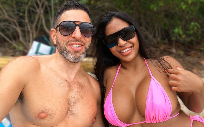 Antonio Mallorca: La bomba tailandese con grandi tette viene rimorchiata in spiaggia