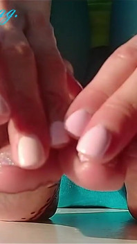 Foot Massage Wet Feet Slippery Toes Light Foot Strokes Beautiful Nails Pedicure Sexy Ginnagg