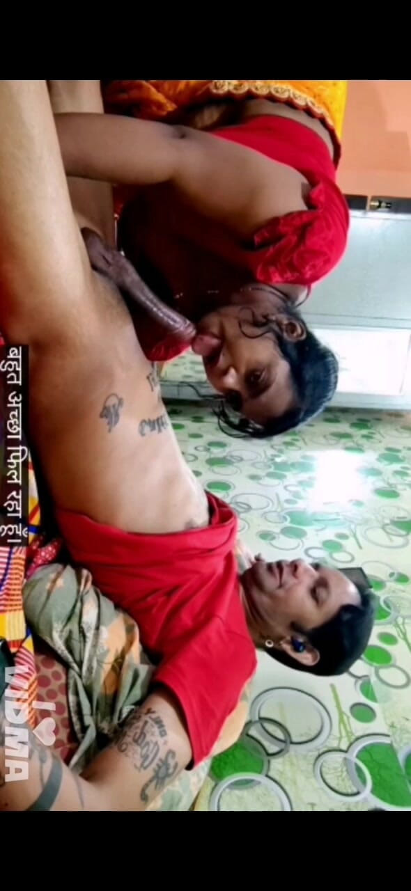 AmitRose: 배다른 여동생과 새엄마와 함께하는 2025 최고의 순간