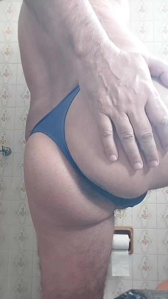 Ladysilvas: Ladysilva honí předvádí svůj sexy zadek