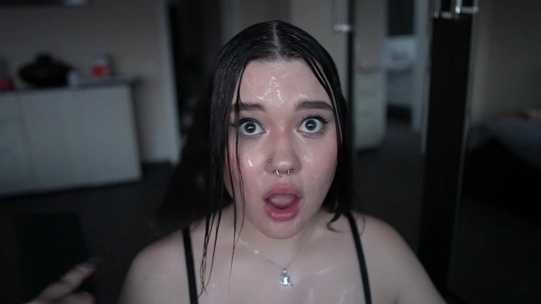 Kate Koss: Scuipat pe vibrator și părul meu