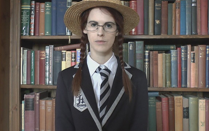 St Mackenzie's Archive: Melissa este intervievată și a spus despre pula ta mică