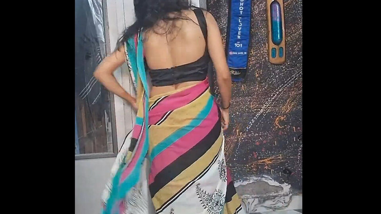 Neha Gupta: Deshi Village 인도 소녀