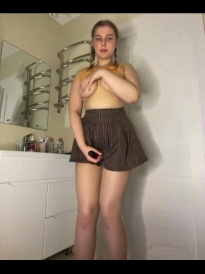 JuiceLussie: My Stepsister Fucking with Big Dildo in Bathroom