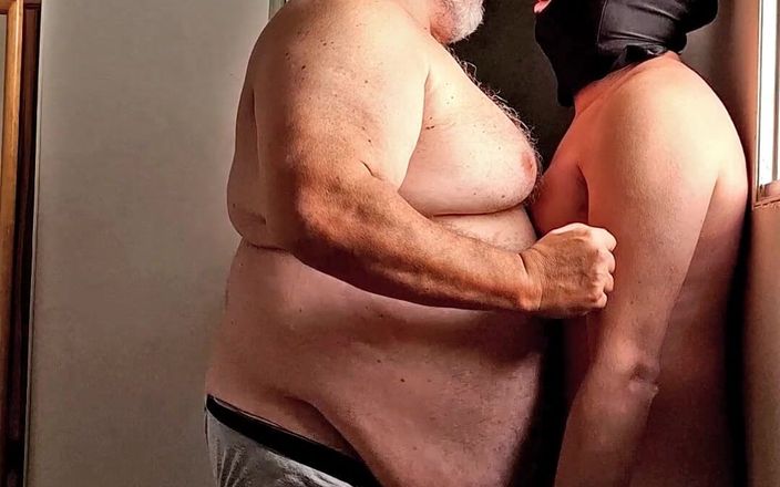 Combat and fetish: Submisivní Jobber s Jiljudo