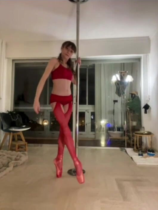 Chris06d72: Tanečnice