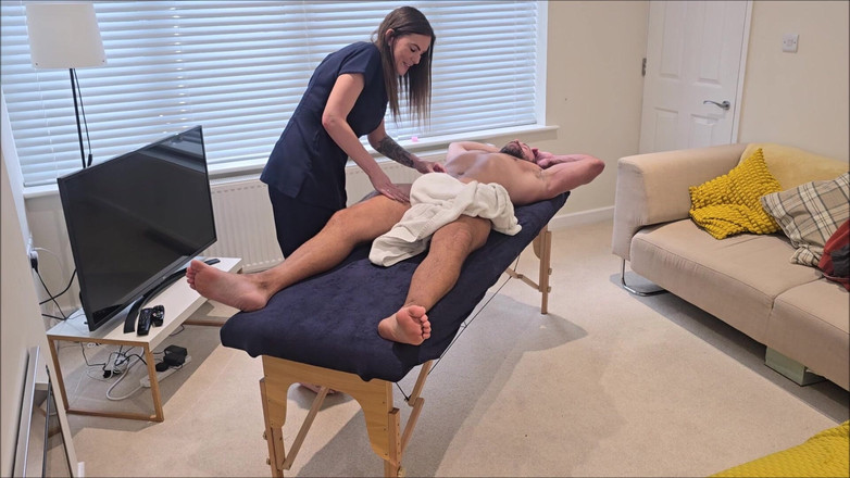 MassageRoomX: Masseuse liet me zien wat haar echte vaardigheden zijn