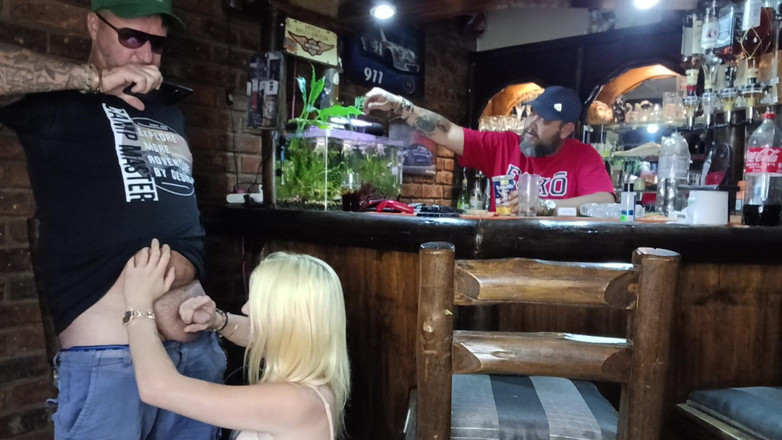 Bigjoefuckalott: 내 자지를 먹는 금발 아시아 소녀