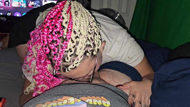 Funhousewife69: Удивительный минет, красивые глаза, глядя вверх