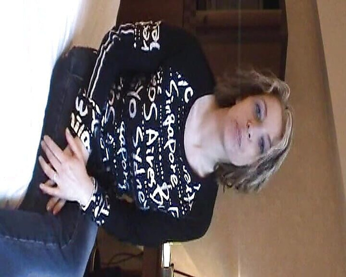 Monde Francais: Un'incredibile troia francese viene trapanata da un cazzo mostruoso