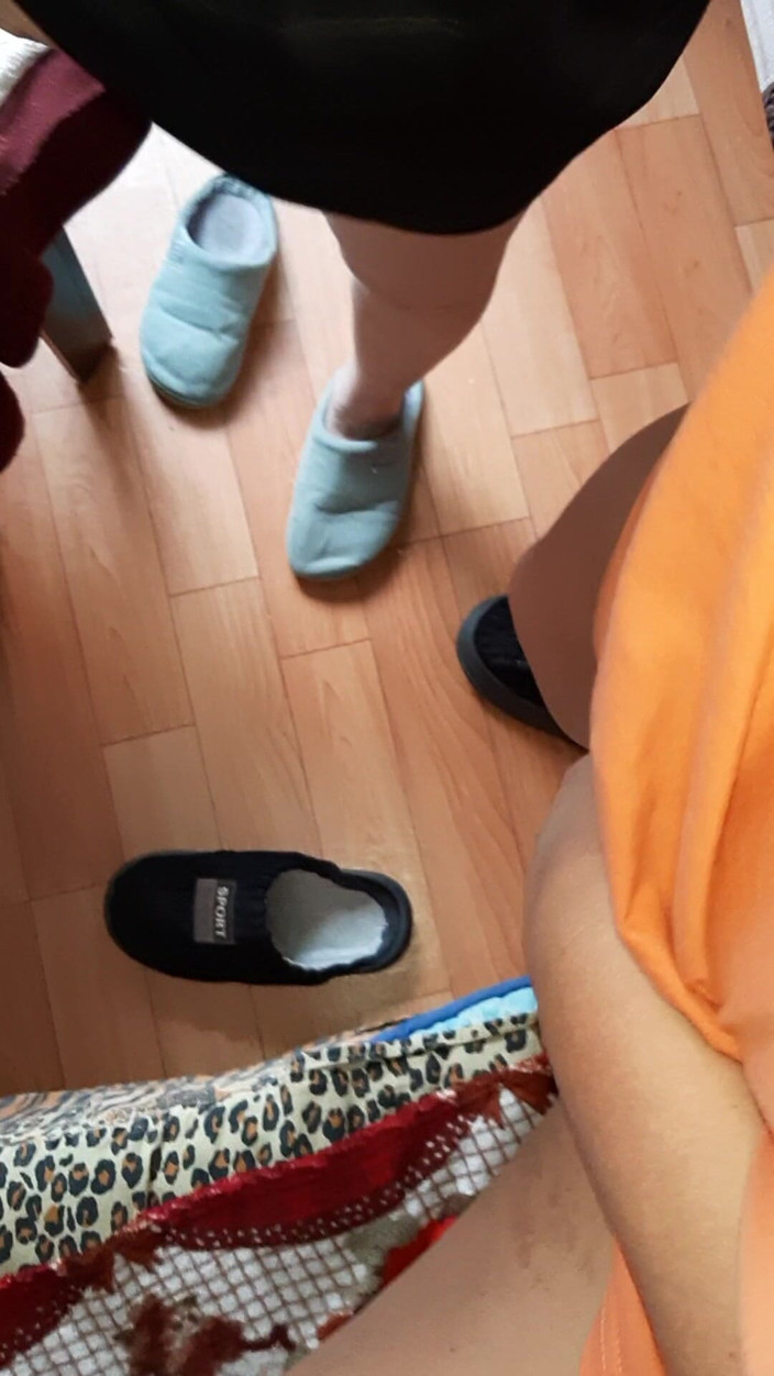 Lesbian-candys: Onder onze rokken brachten onze bekwame vingers ons tot orgasmes