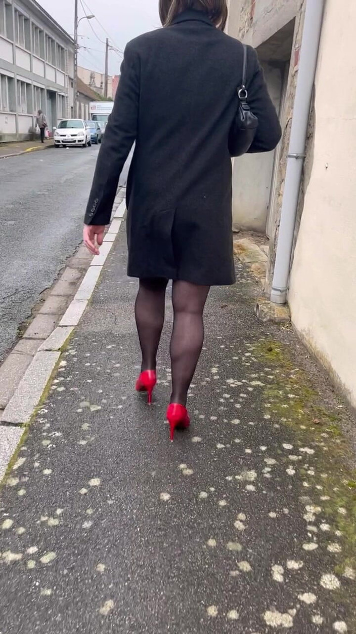 Maitresse Clara: Saya membuatnya mengetuk...