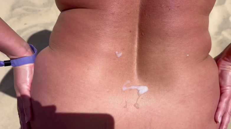 Emma Voyeur: Naked Beach MILF Helps a Jerking Stranger - Cum on Her...