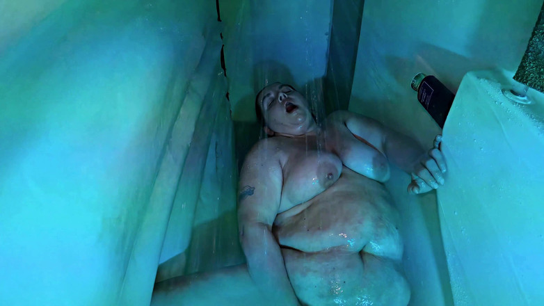 SexyNEBBW: Remaster mandi warna-warni lightshow