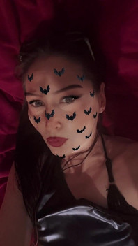 Fetish Model Dominatrix Red