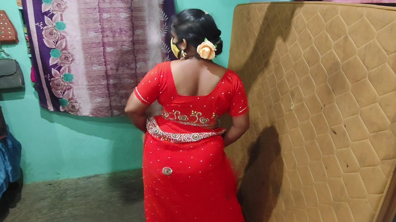 Gulaab: She Dancing and Trying to Empress My Dick