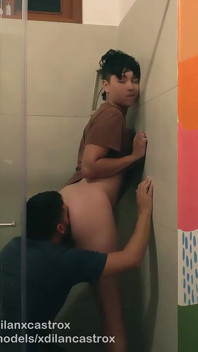 Ciekawski prosto cruising facet pieprzy mój tyłek oklep i cums wewnątrz creampie