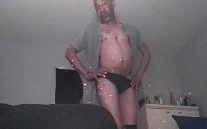 Sexslave77: Já si hrajem ve tmě