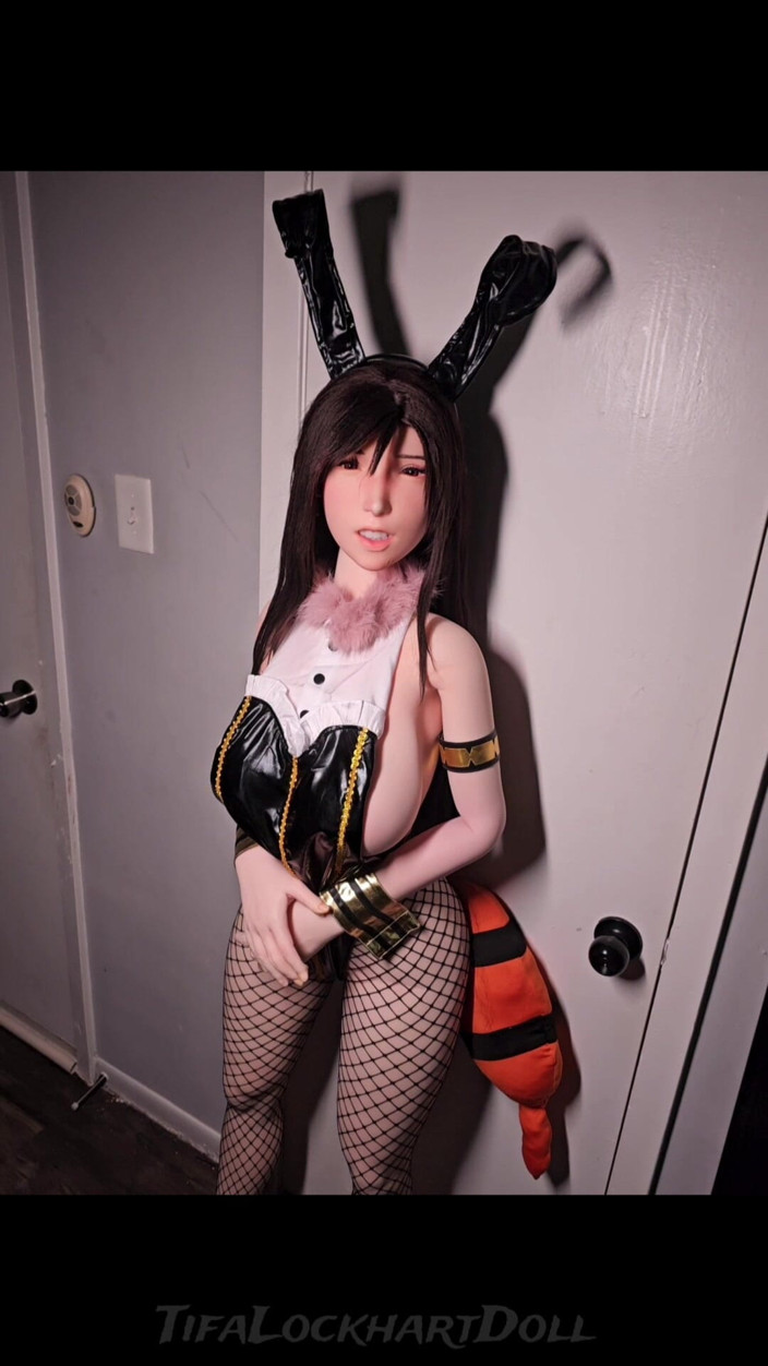 Tifa Lockhart doll: Raikan Hari Raya Tahun Baru Dengan Tifa Lockhart