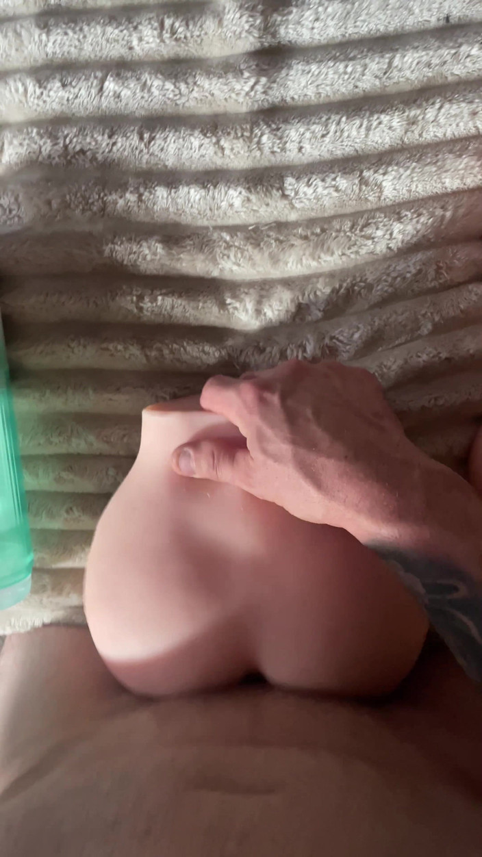 Lenox Long: Fodendo várias bonecas sexuais e auto golpes e gozando na...