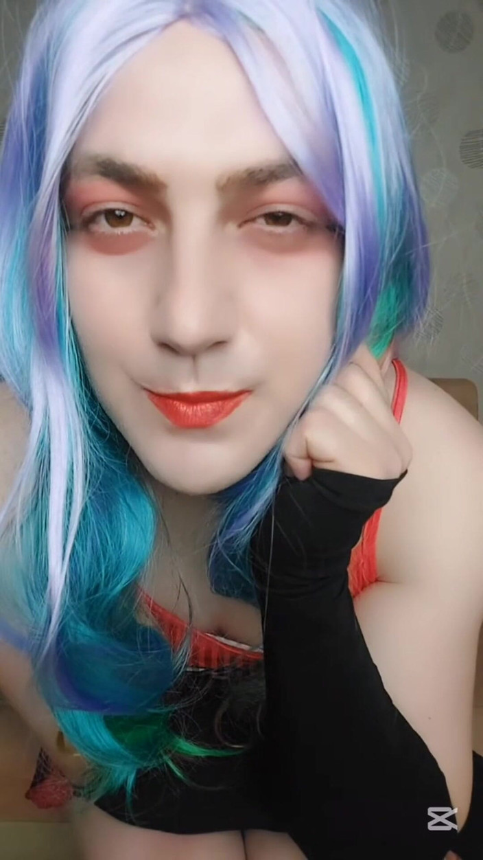 Kitty_Cross: Femeie mare și frumoasă blondă ladyboy Femboy Model Cosplayer