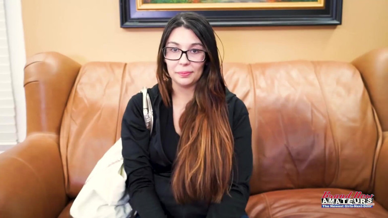 Brand New Amateurs: Brandnewamateurs - Fiona embarazada follada por el culo en una audición...
