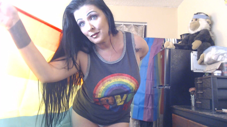 Abby Anna: Cleavage titty tease flashing