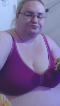 Feedee gluttony