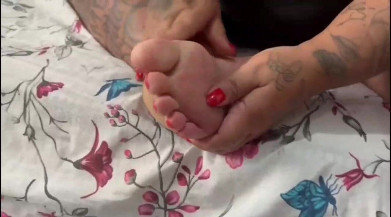 Mary Jhuana: A Chubby Girl with Plump Feet for You