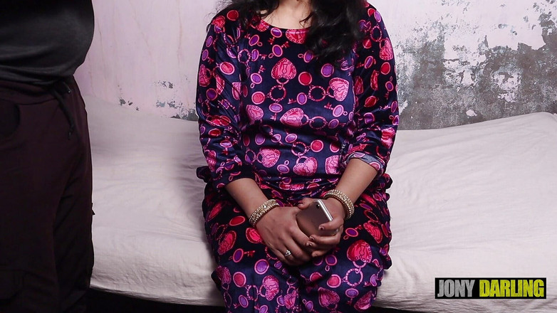 Jony Darling: Раму дає оргазм збудженій бхабхі, х індійському хінді та панджабі, брудні розмови, реальне секс відео