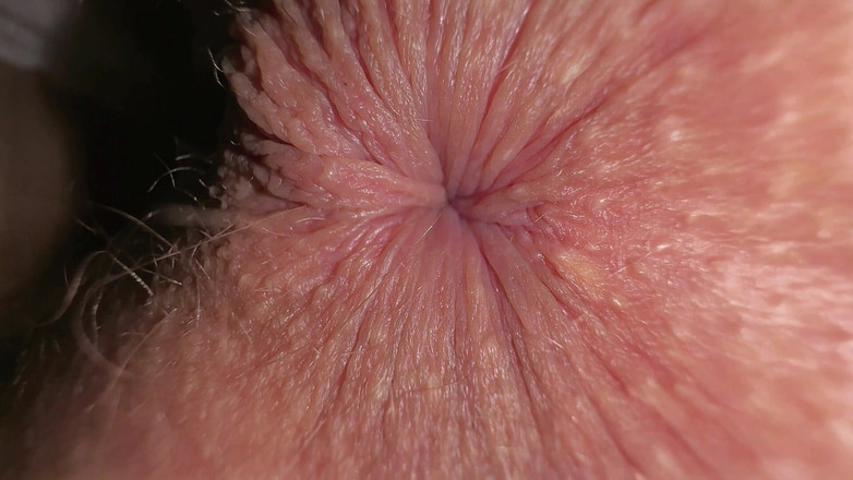 Gigi oficial: 美しい女の子と彼女の大きな乳首