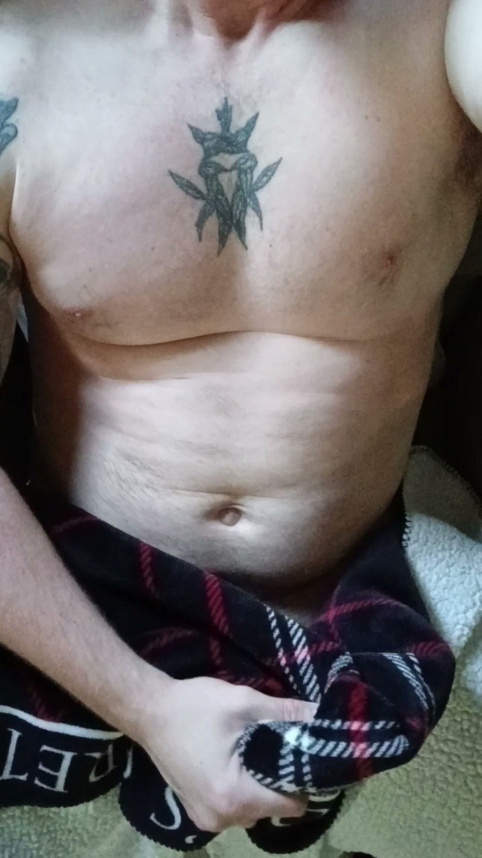 Themilkman618: Jacking off My Bwc Shirtless with a Victoria Secret Blanket