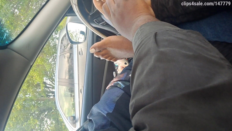 Foot Patrol: Sesi dengan kaki jenjang Talisa yang ke-1